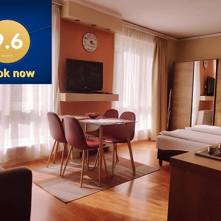 Lola Studio Apartman Хайдусобосло Экстерьер фото